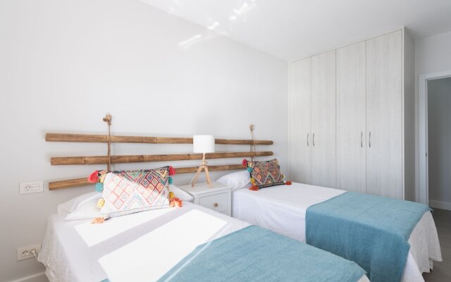 Bright Beachfront Apartment