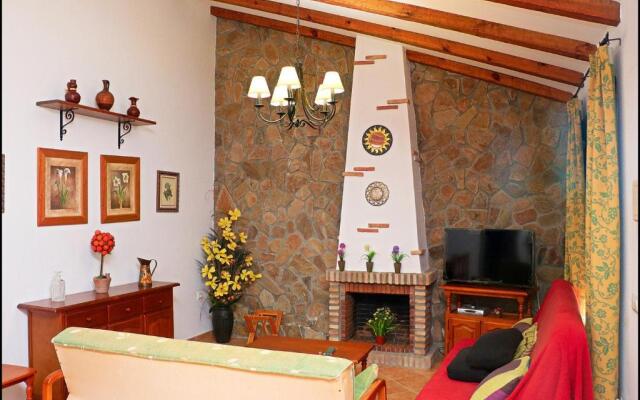 Chalet con piscina en Roche Viejo