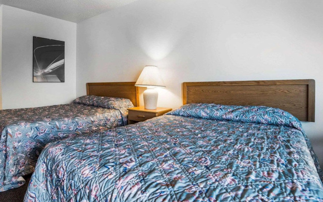 Rodeway Inn & Suites