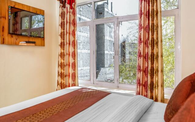 OYO 14082 Hotel Himalayan Stays