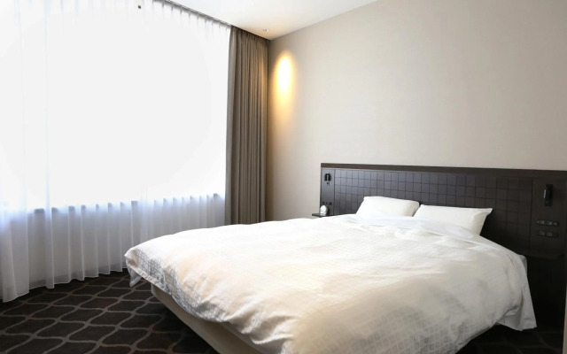 Breezbay Hotel Resort and Spa
