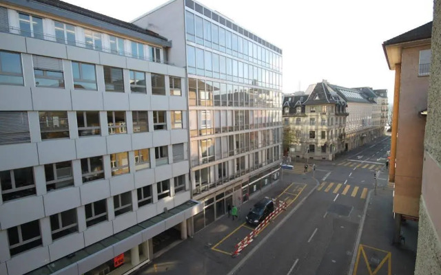 ZH Seefeld - Hitrental Apartment