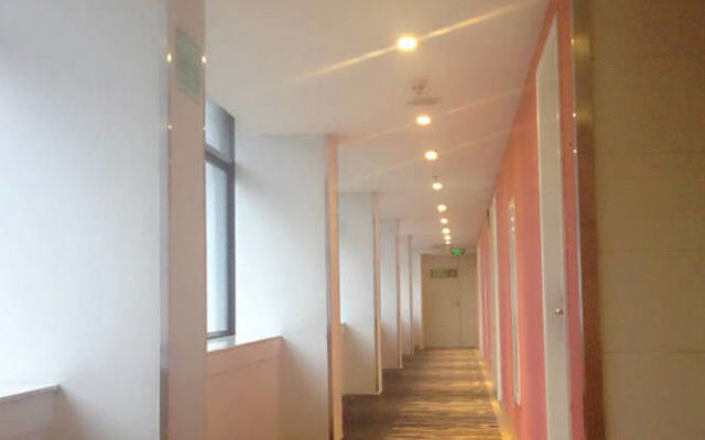 Parkgeun Hotel (Shenzhen Dongmen Pedestrian Street)