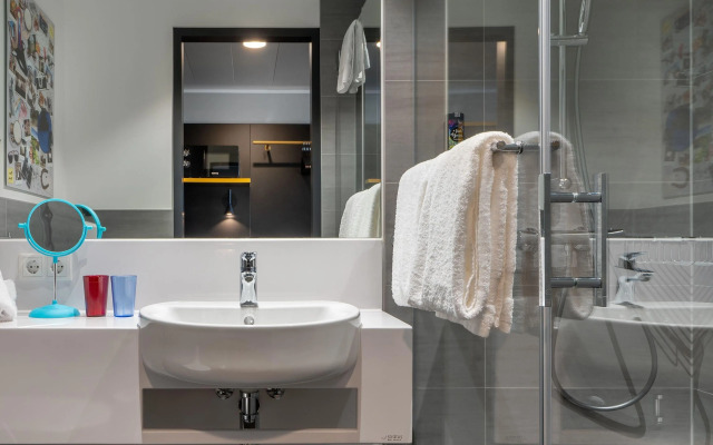 Holiday Inn - the niu, Fury Aschheim Messe by IHG