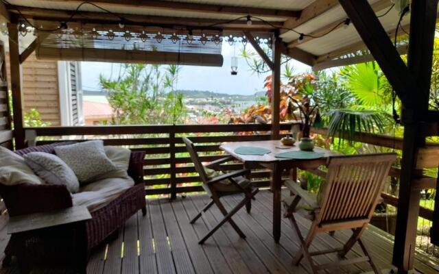 Studio Bwa Banbou dans Villa Fleurs des Iles