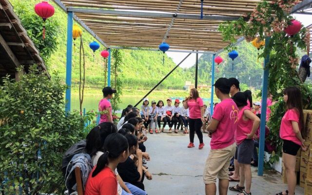 Funny Monkeys Homestay
