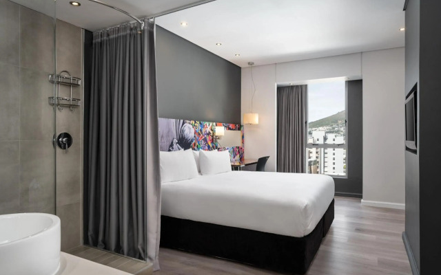 Protea Hotel Fire & Ice by Marriott Cape Town