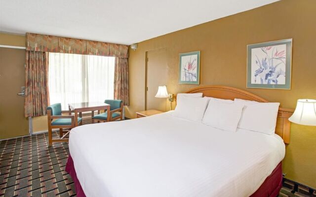 Days Inn Charleston Airport Coliseum