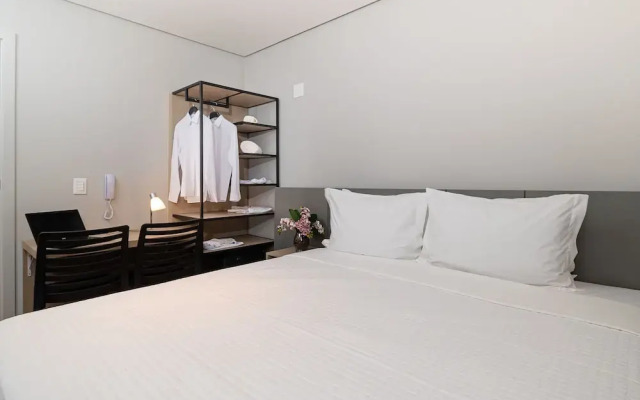 EZ Moema Hotel