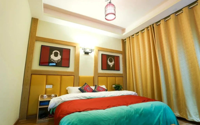 Zhangjiajie Meet Themed Inn