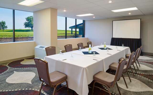 Hilton Kansas City Airport