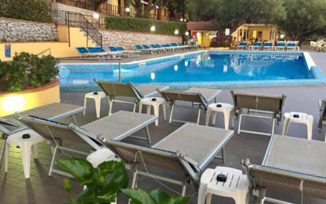 Villaggio Turistico La Fenosa