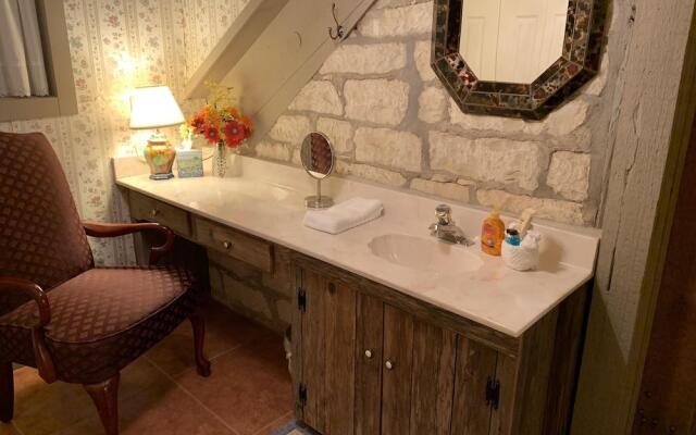 Kuebler Waldrip Haus B&B