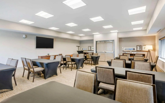 Country Inn & Suites by Radisson, Charlottesville-UVA, VA