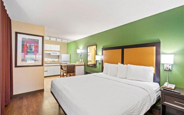 Extended Stay America Suites Washington DC Falls Church