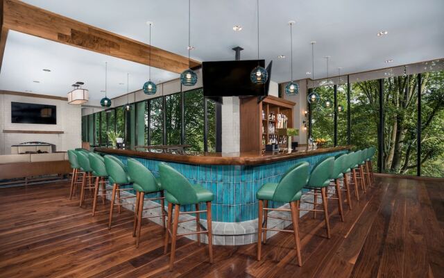 Merriweather Lakehouse, Autograph Collection