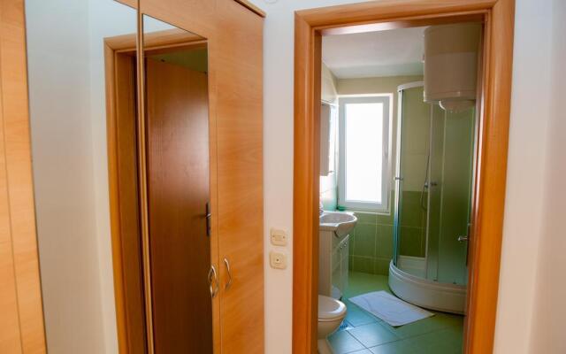 Apartments Tiho & Jelena