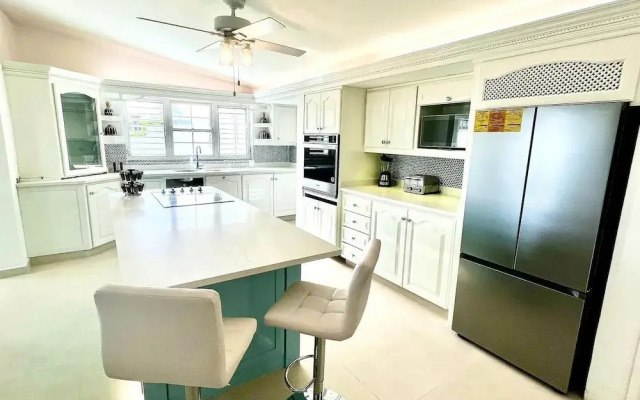 Luxury 4 Bed Villa in Barbados With Amazing Views