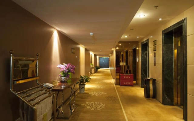Luoyang Aviation Hotel