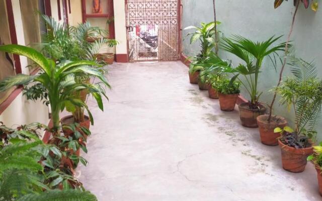Khushi Paying Guest House