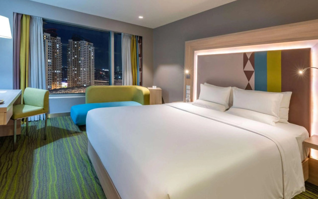 Novotel Manila Araneta City Hotel