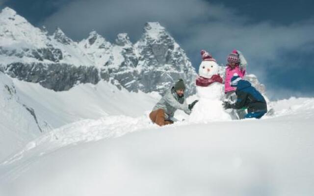 Edelweiss Mountain Suites 07-06