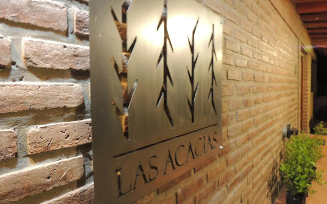 Las Acacias