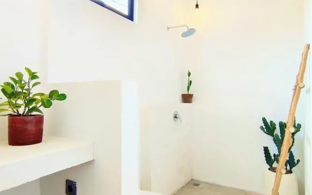 Corner House