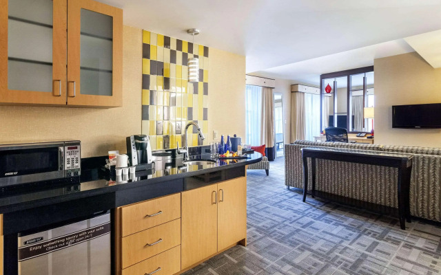 Cambria Hotel Pittsburgh - Downtown