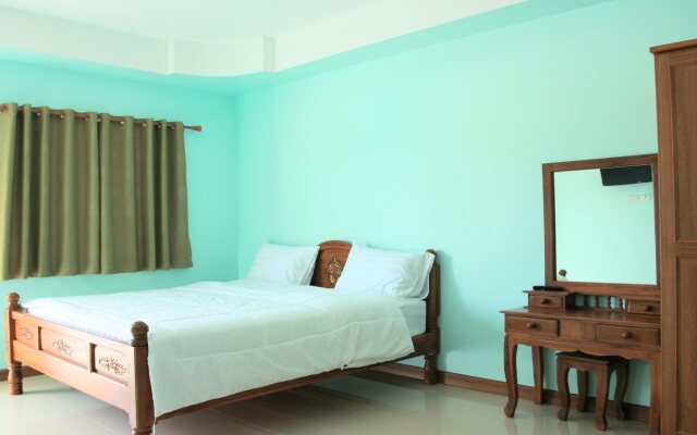Perm Poon Sup Apartment