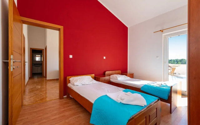 Bonvie Apartments in Center B1