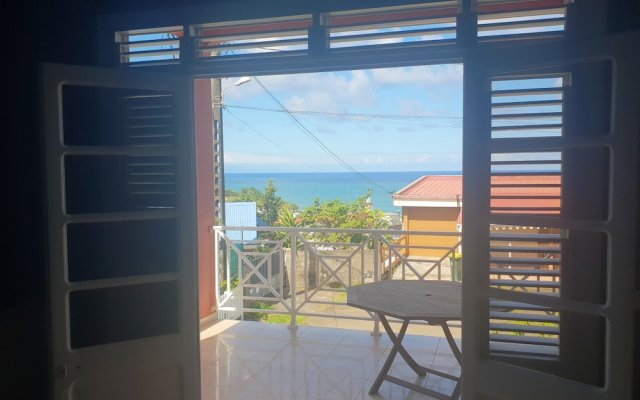 Apartment With 2 Bedrooms in Le Lorrain, With Wonderful sea View, Terr