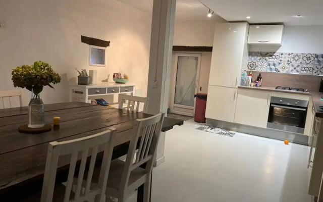 Beautiful Holiday Home With Lake 15min by Bike