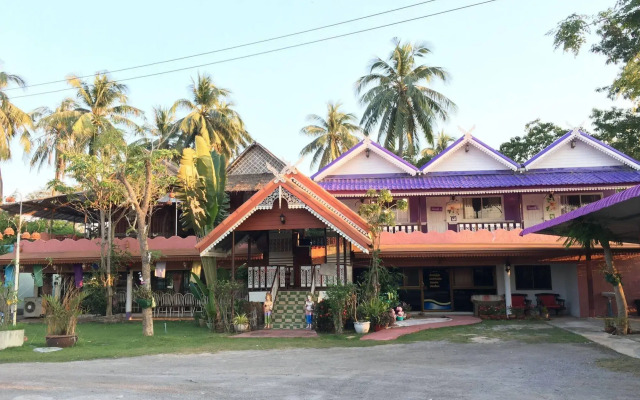 Baandin Resort and Restaurant