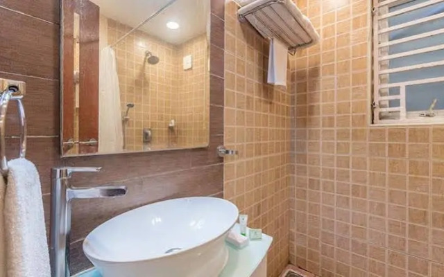 Treebo Saravana Boutique Inn