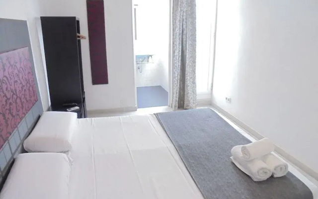 Hostal Easy Sants