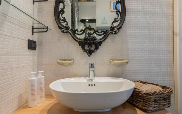 Dora Apartment by Wonderful Italy