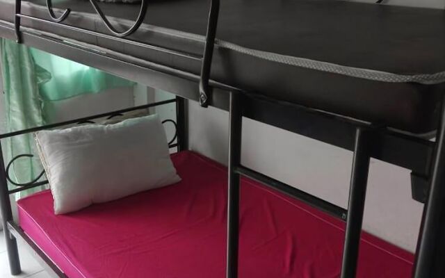 Gondor Guesthouse - Hostel