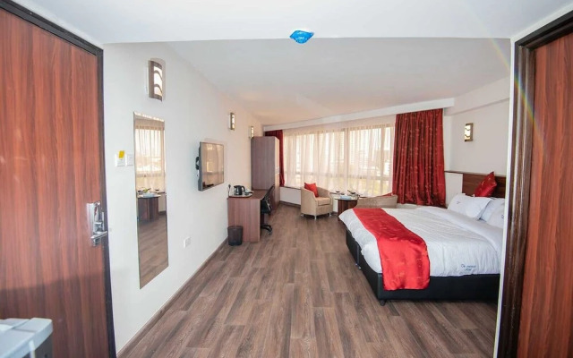 Spacious 1-bed Studio at The Crossroads Hotel