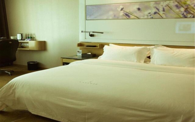 Lavande Hotel (Beijing Asian Sports Village,National Stadium,National Coference Center)