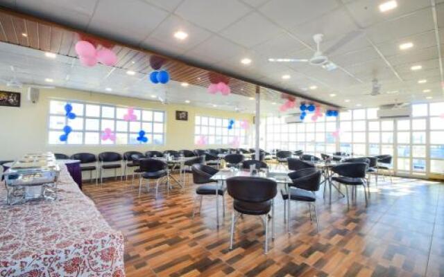 OYO 27010 Grand Vinayak