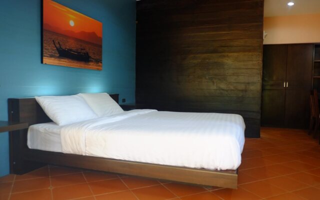 Hug Cafe Hostel
