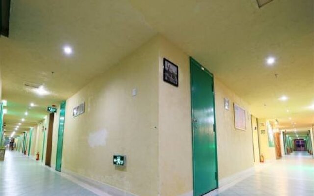 A Floor of Dadonghai Sanya Farinn