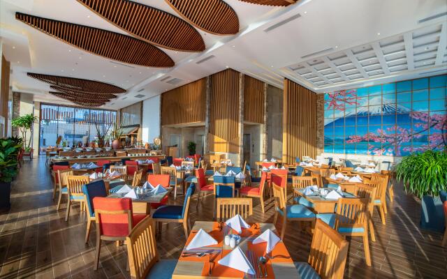 Sala Danang Beach Hotel
