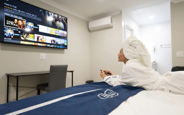 Omeo Suites