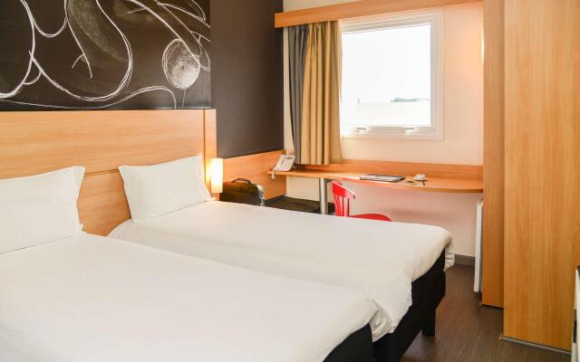ibis Uberaba