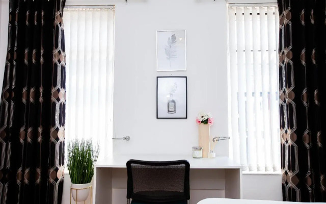 Whitland Apartment