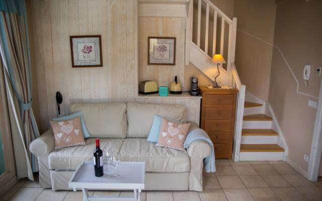 Baie DES Voiles - #203 Duplex Pieds Dans L'eau