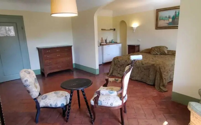 Charming 8-bed Villa in Certaldo