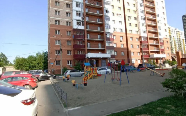 Алые паруса в микрорайоне Крылатый 24/4